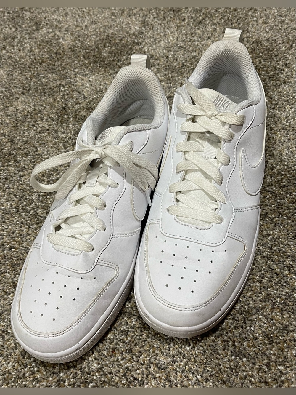 Nike  White Leather Sneakers - size 7Y